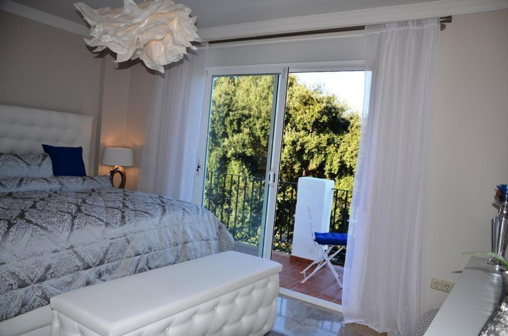 Penthouse Mit Privatem Jacuzzi In Marbella - La Mairena Apartment โอเฮน ภายนอก รูปภาพ