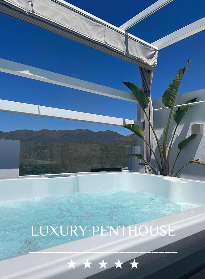 Penthouse Mit Privatem Jacuzzi In Marbella - La Mairena Apartment โอเฮน ภายนอก รูปภาพ